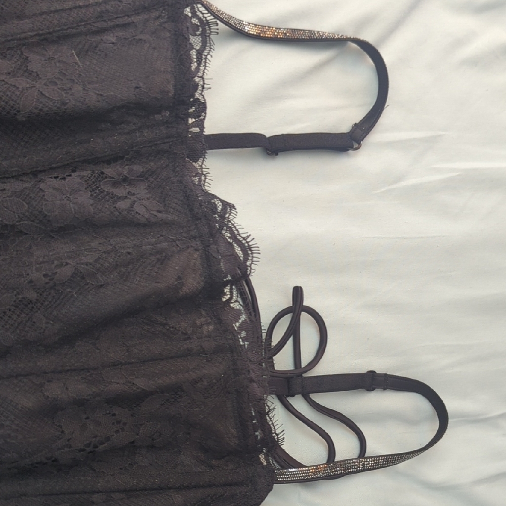 Victoria's Secret Black Floral Lace Top - Picture 2 of 9